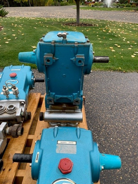 3535 CAT PUMPS- 36 GPM, 1200 PSI, 30.0 Max HP